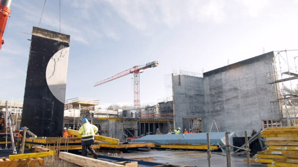 20201027_ZSC_SwissLifeArena_NoePlast_2.00_01_44_19.Standbild011